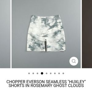 ISO CHOPPER EVERSON SEAMLESS "HUXLEY" SHORTS IN ROSEMARY GHOST CLOUDS